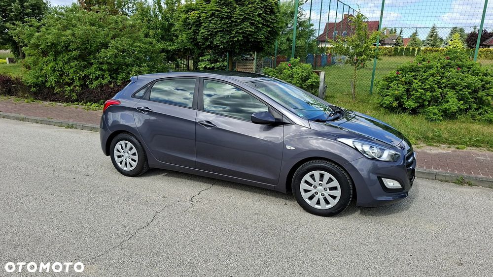 Hyundai i30 1.4 Trend - 14