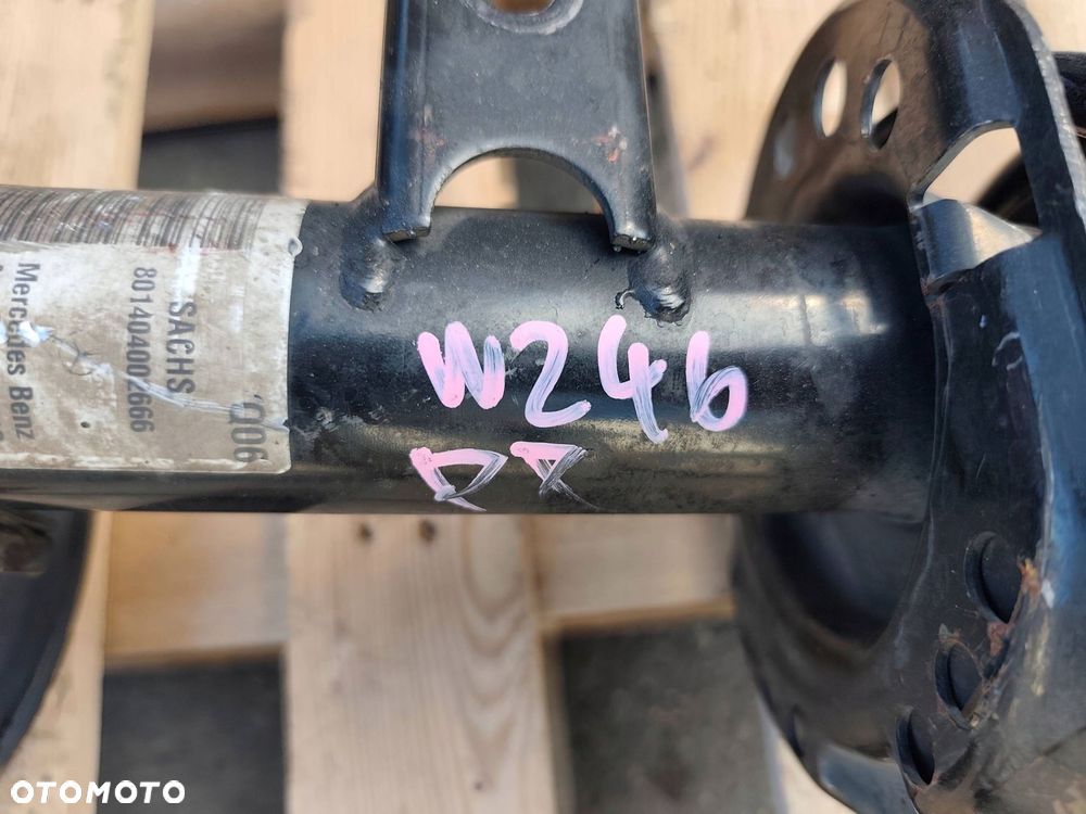 MERCEDES W246 PRAWA PRZEDNIA ZWROTNICA AMOR - 3