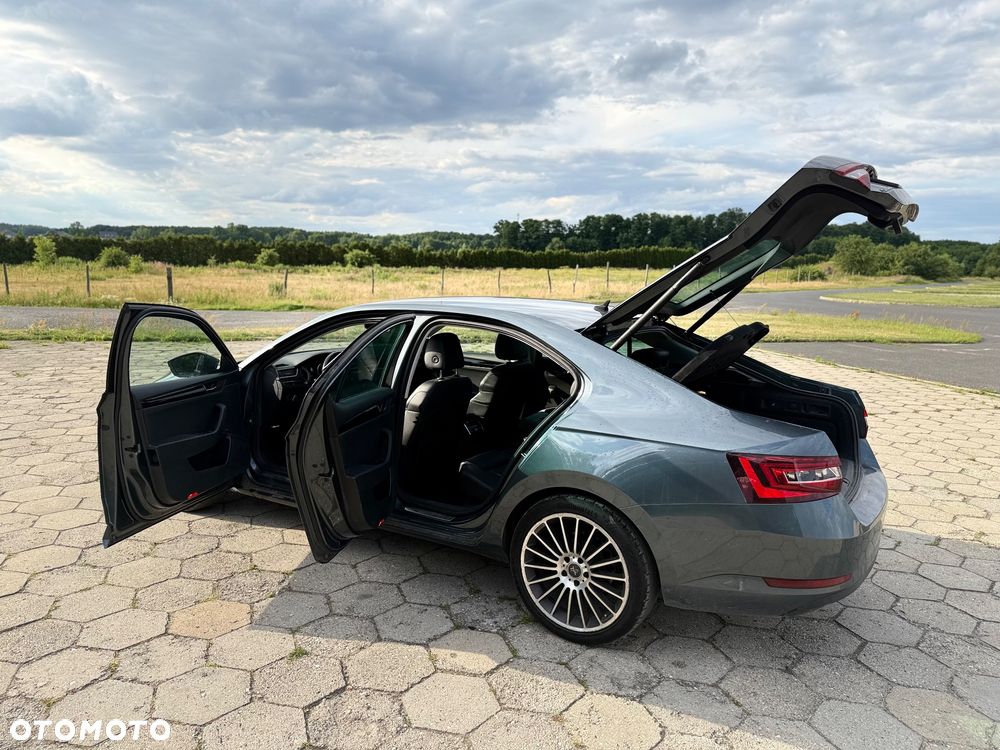 Skoda Superb 2.0 TDI 4x4 L&K DSG - 13