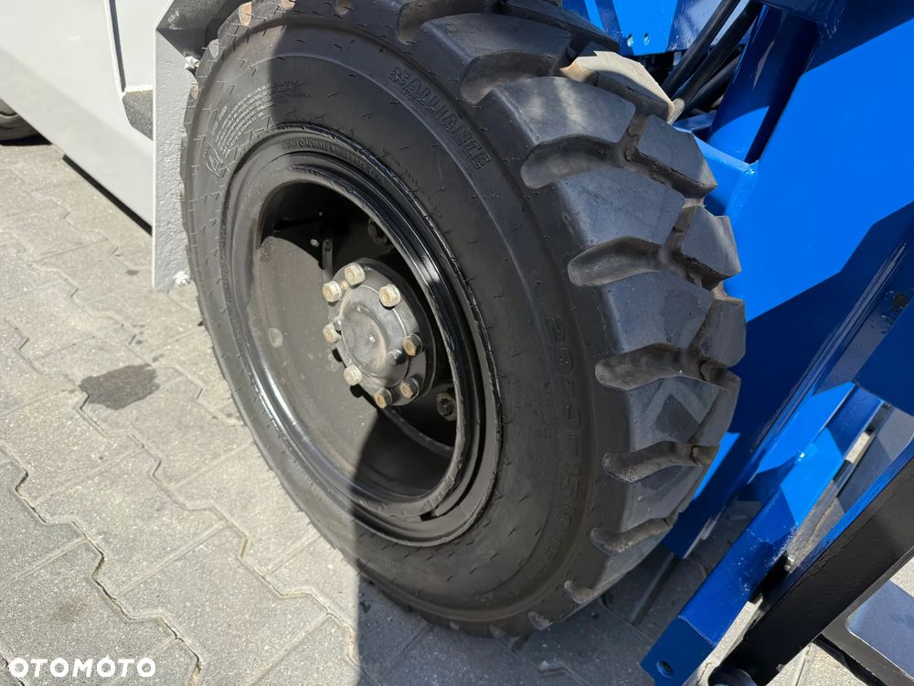 Komatsu FD30T-11E - 12