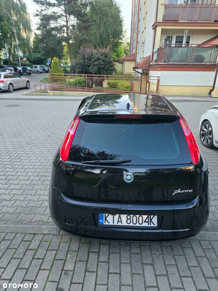 Fiat Punto 1.4 16V Dynamic - 2