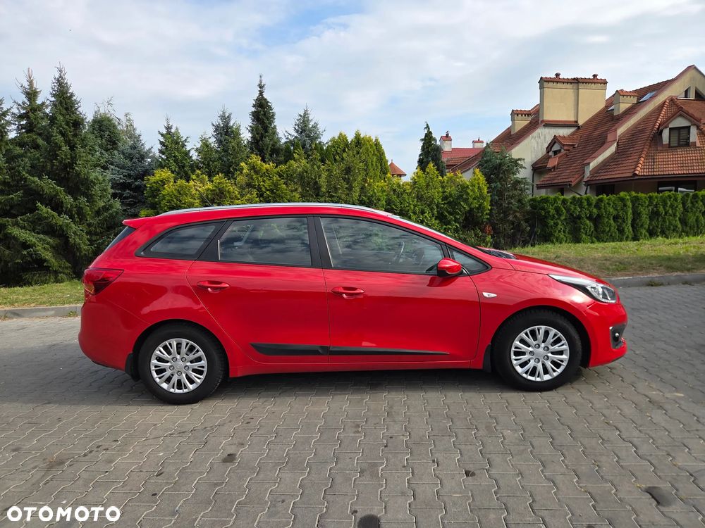 Kia Ceed 1.6 GDI L - 6