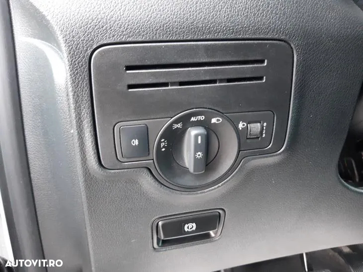 Mercedes-Benz Vito - 21