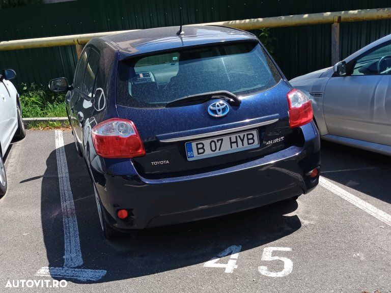 Toyota Auris - 3