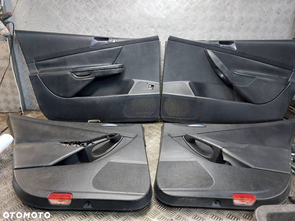 BOCZEK BOCZKI DRZWI KOMPLET VOLKSWAGEN PASSAT B6 SEDAN - 1