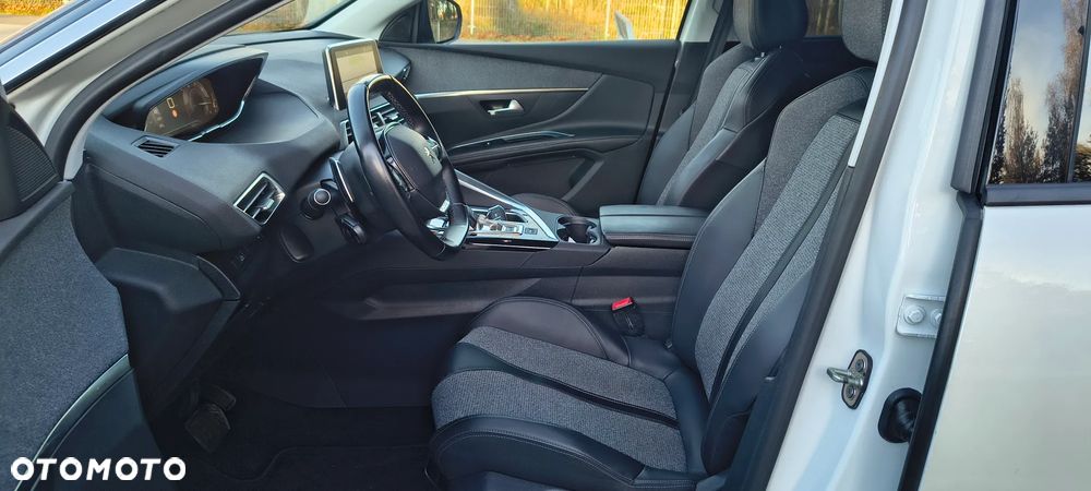 Peugeot 5008 BlueHDI 180 EAT8 Allure - 9