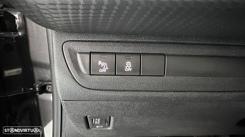 Peugeot 2008 1.6 BlueHDi Style - 20