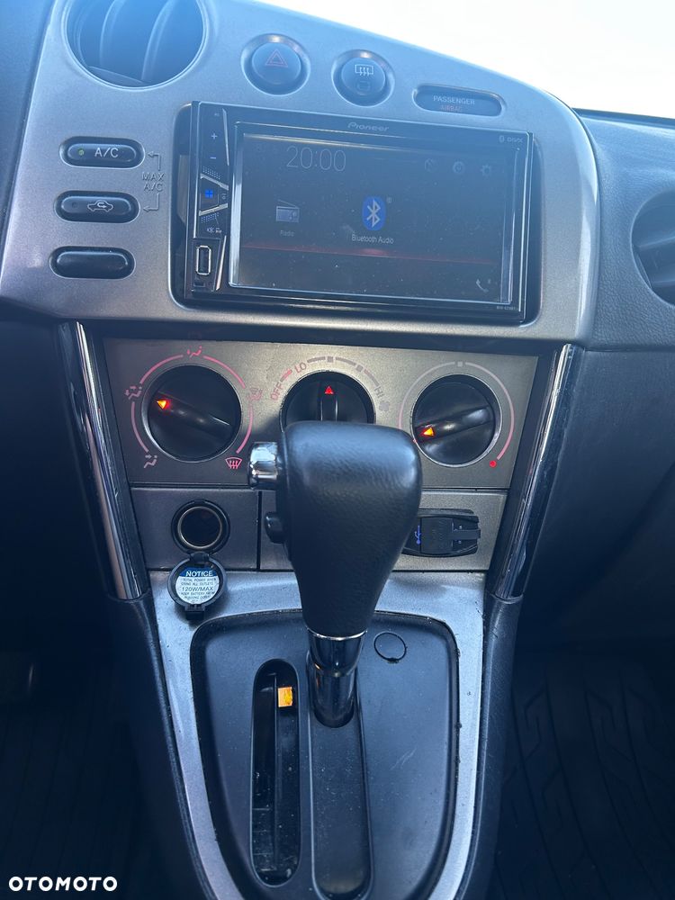 Pontiac Vibe - 11