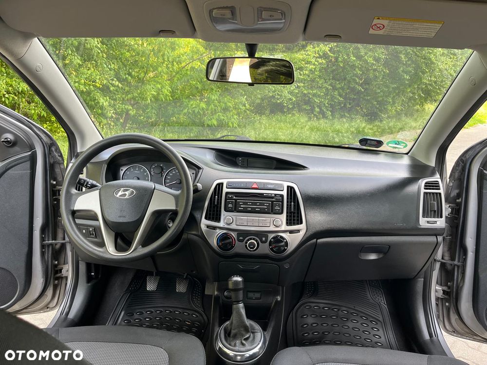 Hyundai i20 1.25 Comfort - 13