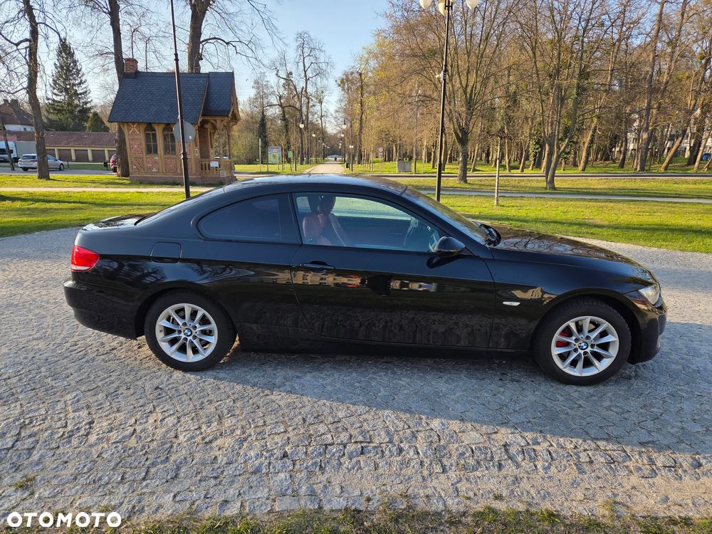 BMW Seria 3 320i - 6