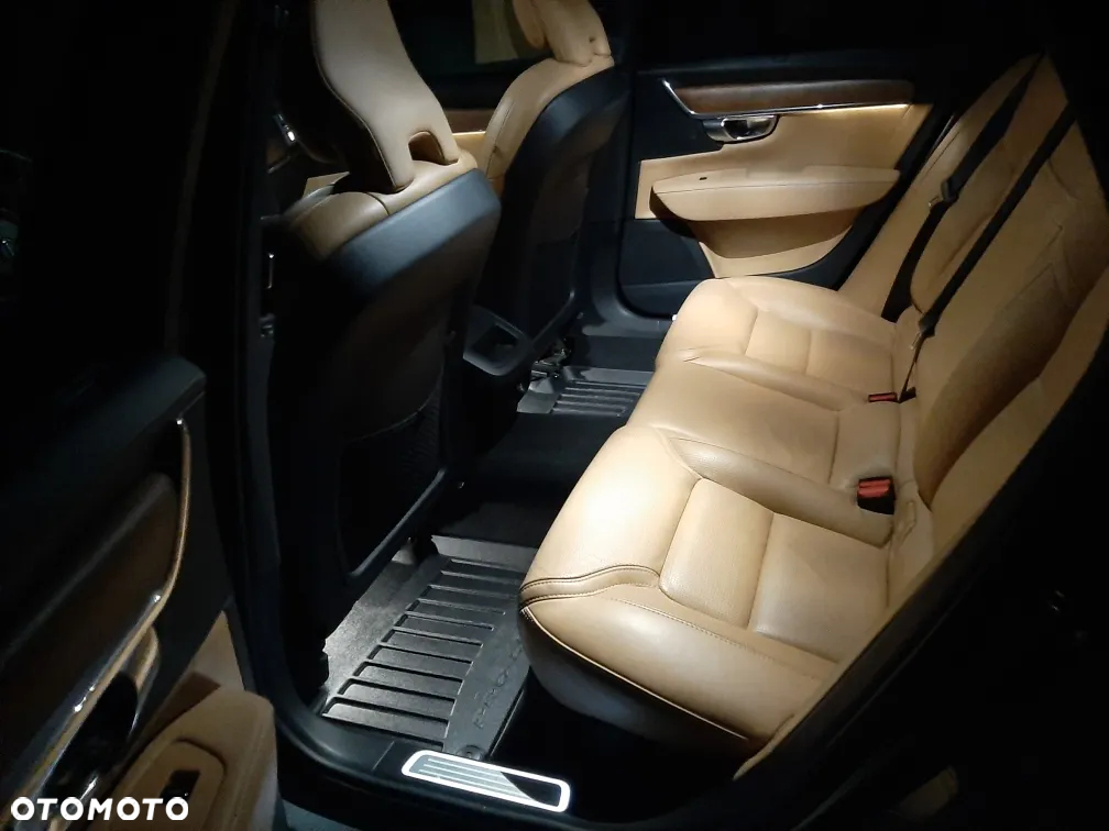 Volvo S90 D4 Inscription - 24