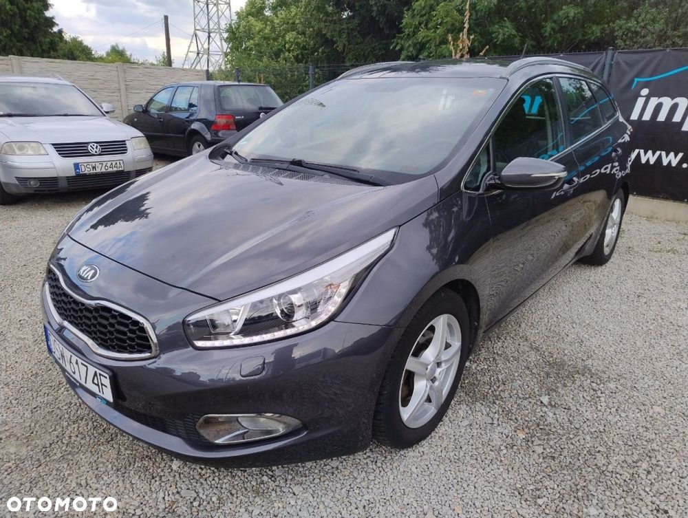 Kia Ceed - 1