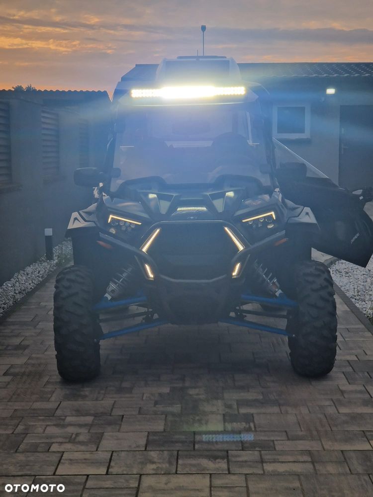 Polaris RZR - 19