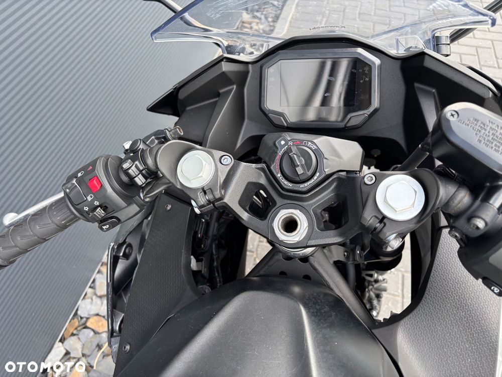 Kawasaki Ninja - 7