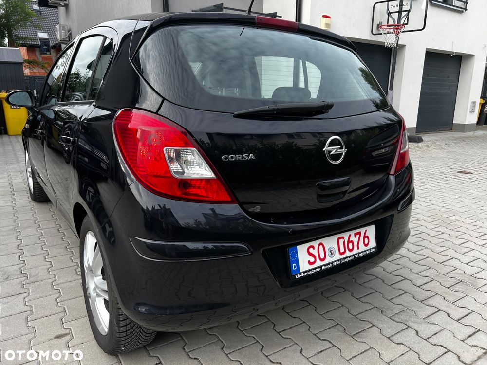 Opel Corsa 1.2 16V Enjoy - 8