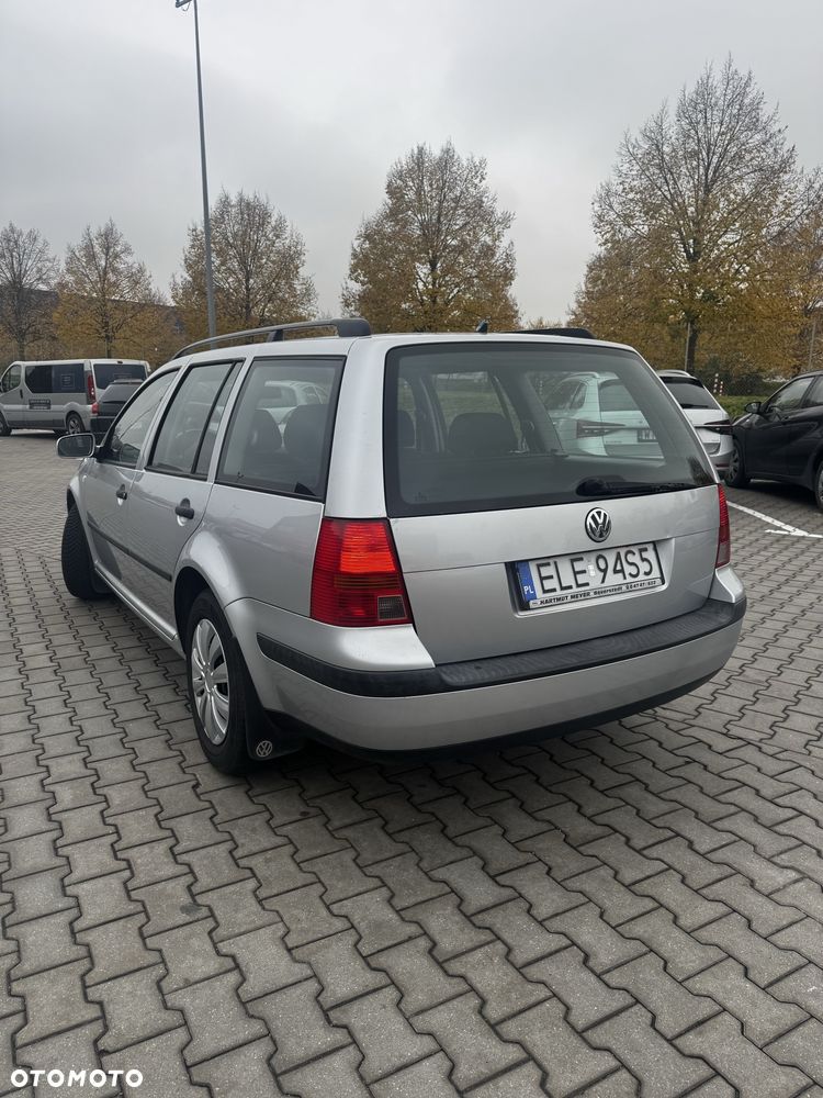 Volkswagen Golf 2001 photo 4