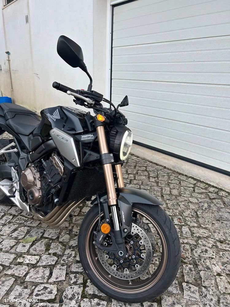 Honda CB R Neo Sports Café - 3