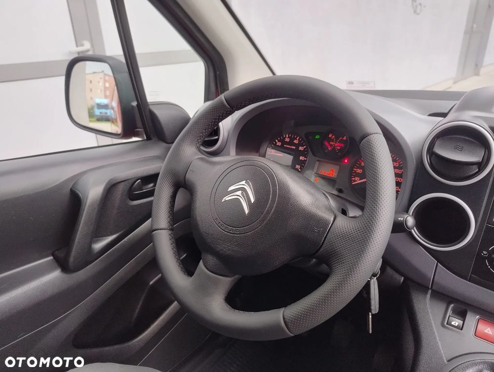 Citroën BERLINGO PO LIFT 1.6 HDI (90KM) 5-BIEGÓW LONG (L2H1) KLIMA STAN IDEALNY SUPER OPCJA 100% BEZWYPADKOWY SERWIS KM NIE MA RDZY ! ! ! - 12