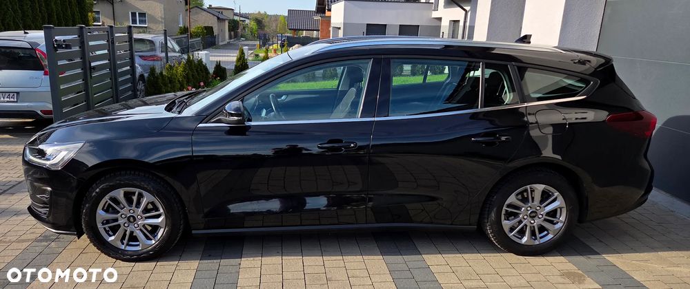 Ford Focus 1.0 EcoBoost Titanium - 3