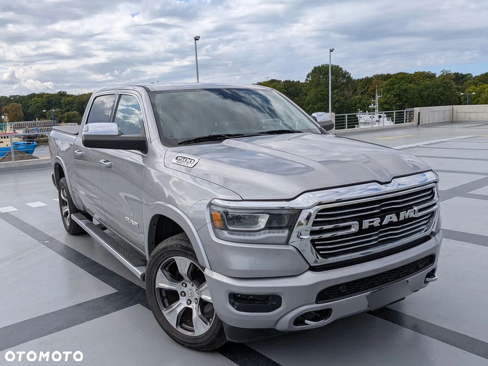 RAM 1500 5.7 Crew Cab Laramie - 3