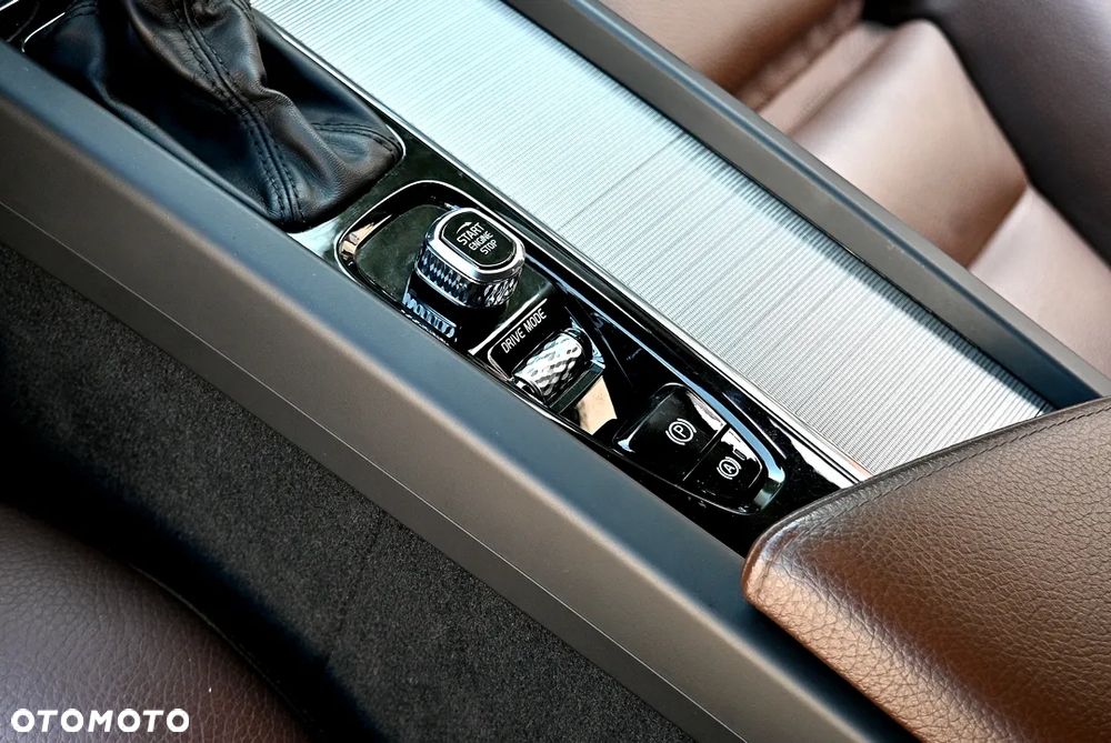 Volvo V60 D4 Inscription - 28