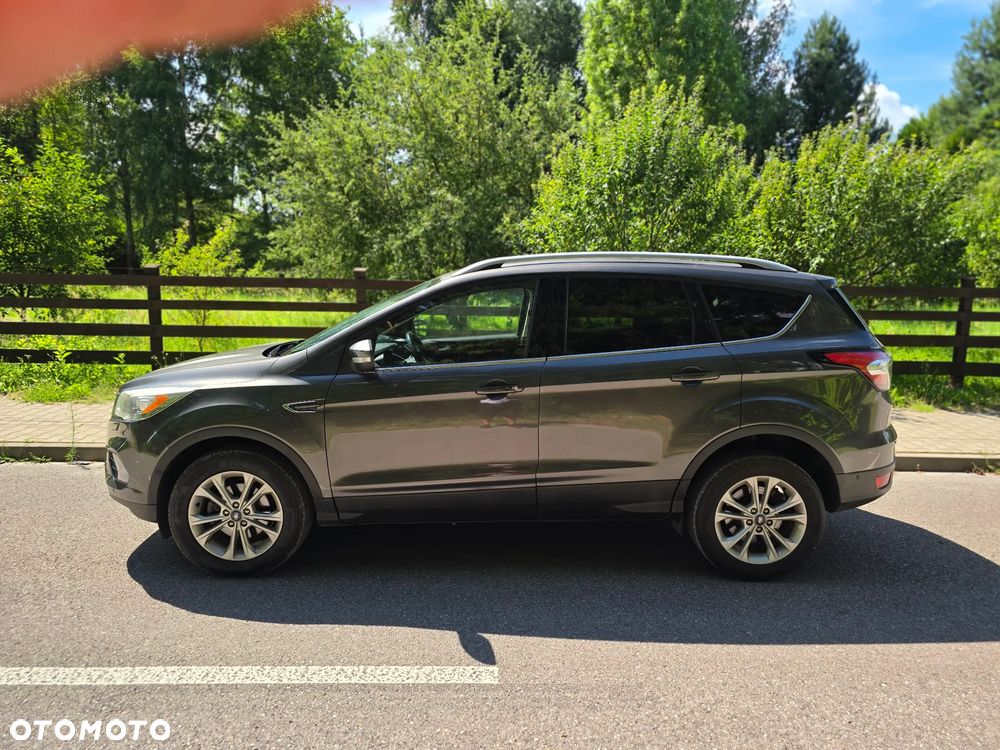 Ford Kuga 1.5 EcoBoost 2x4 Business Edition - 17