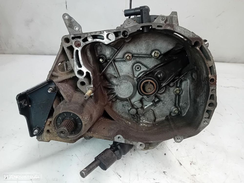 Caixa de velocidades manual RENAULT Clio II Société (SB0/1/2_) - 1