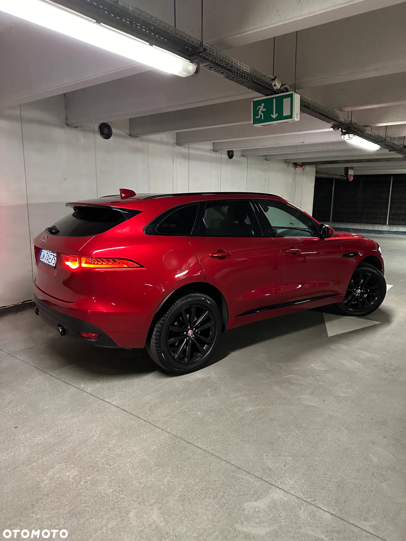 Jaguar F-Pace - 8