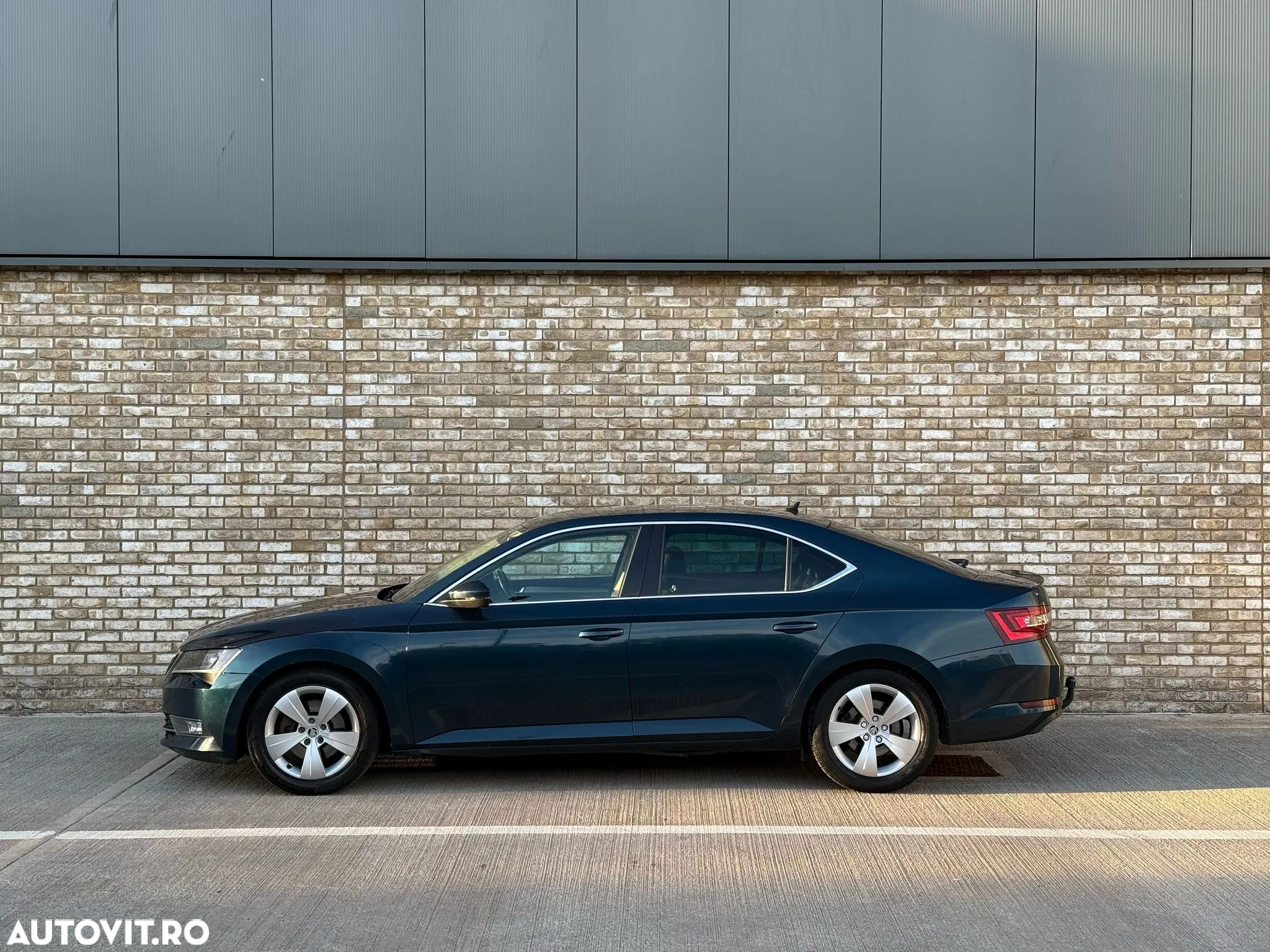 Skoda Superb - 16