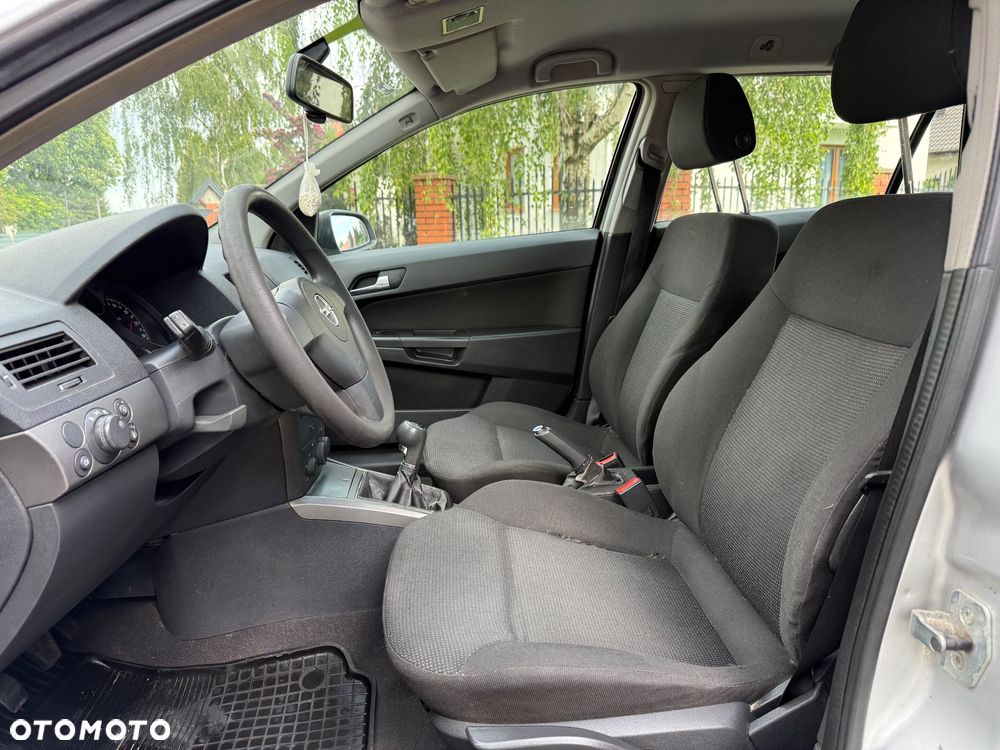 Opel Astra 1.6 Caravan - 6
