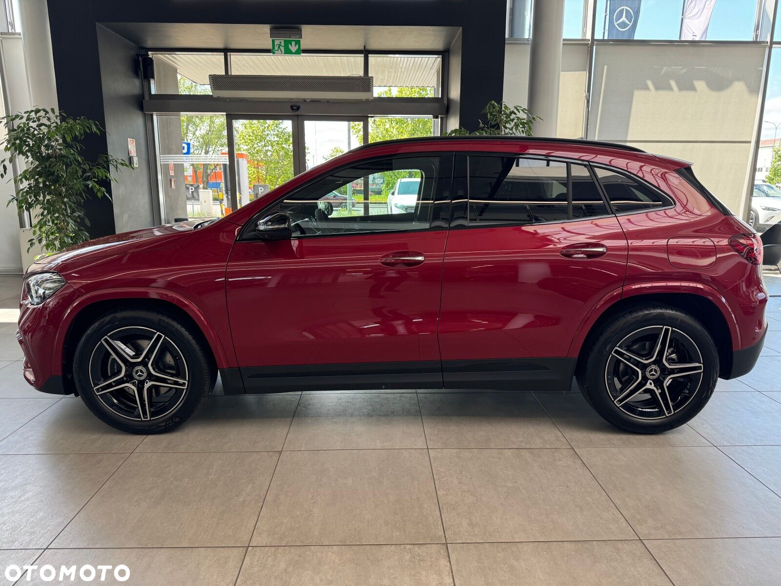 Mercedes-Benz GLA 200 - 3