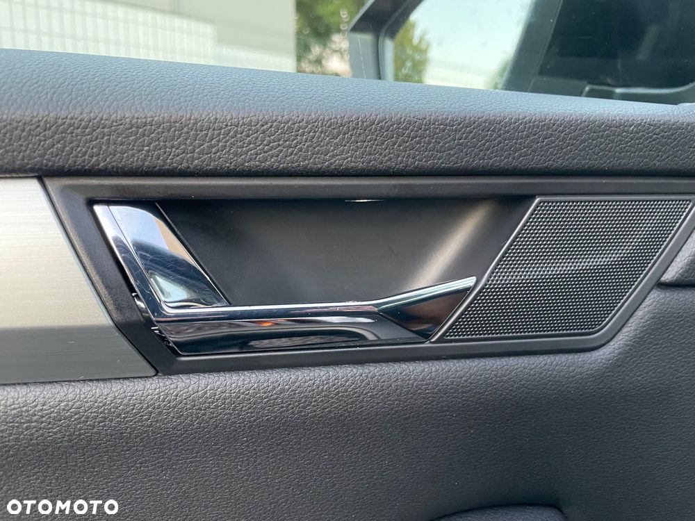 Skoda Superb 2.0 TDI Active DSG7 - 17