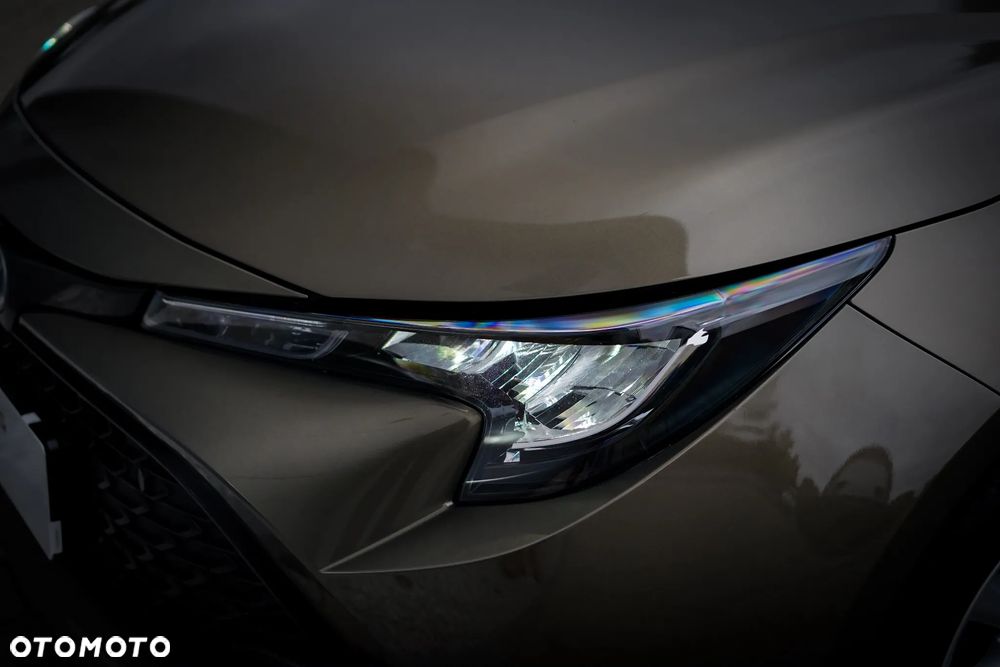 Toyota Corolla 1.8 Hybrid Comfort - 16