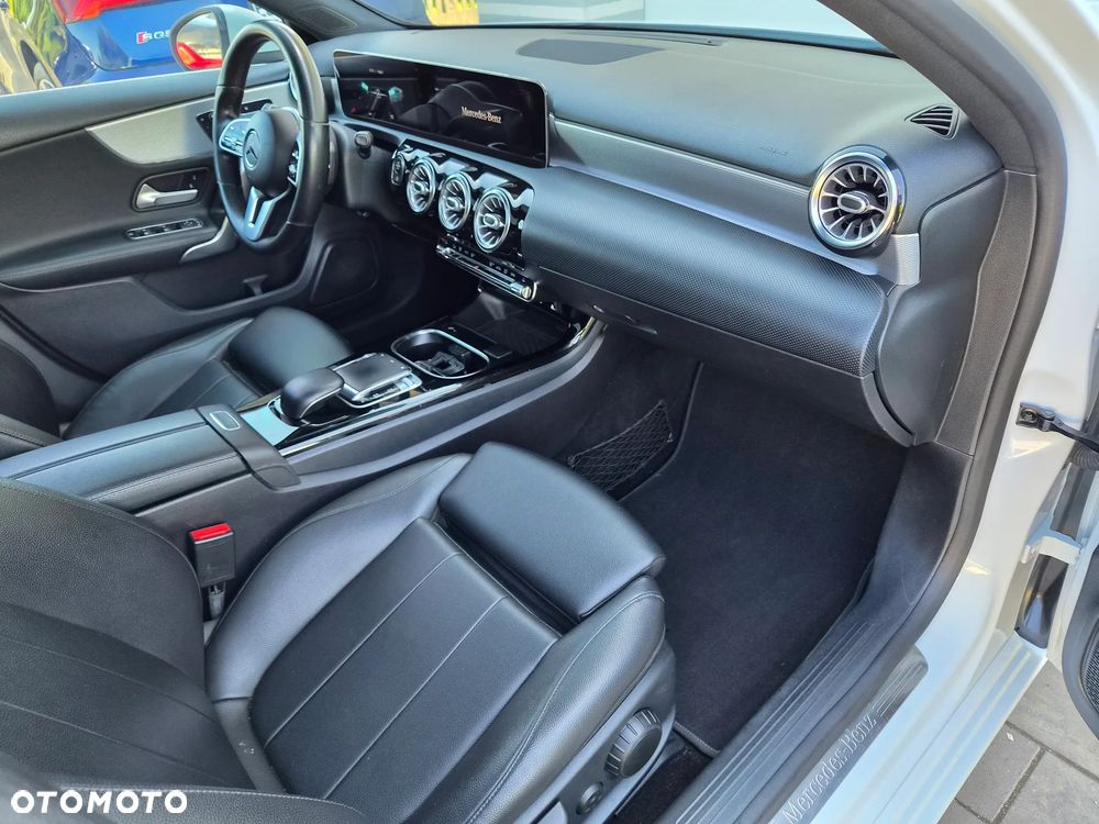 Mercedes-Benz Klasa A 250 4-Matic 7G-DCT - 9