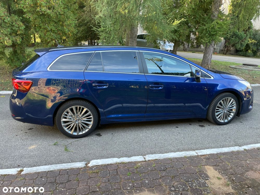 Toyota Avensis 2.0 D-4D Prestige - 8