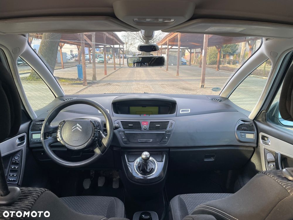 Citroën C4 Grand Picasso 1.8 16V Confort - 9