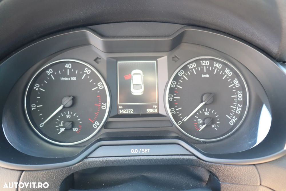 Skoda Octavia 1.4 TSI ELEGANCE - 26