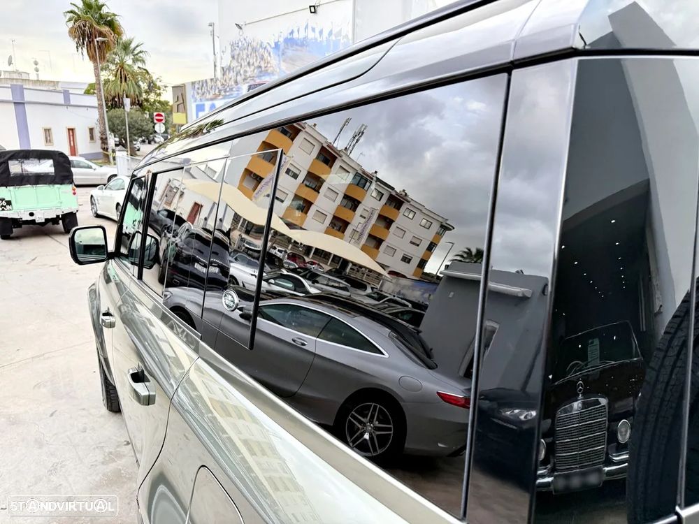 Land Rover Defender 2.0 P400e 110 AWD X-Dynamic SE - 47