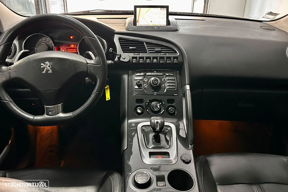 Peugeot 3008 2.0 HDi Hybrid4 J18 - 8