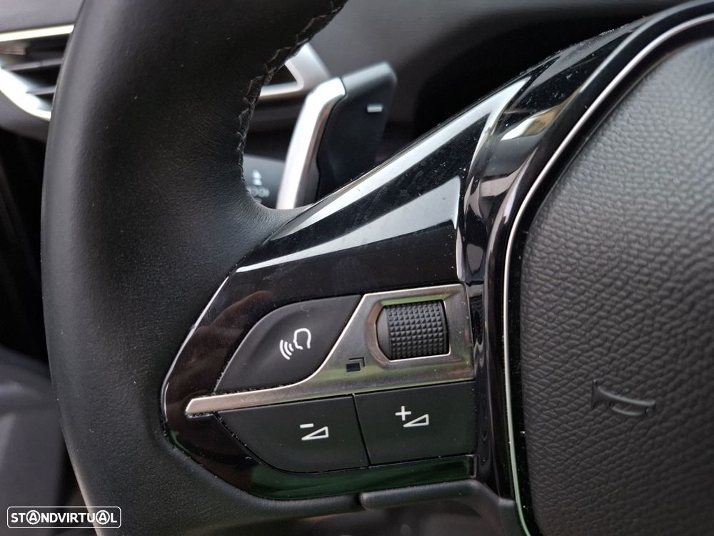 Peugeot 3008 1.2 PureTech Allure EAT8 - 20