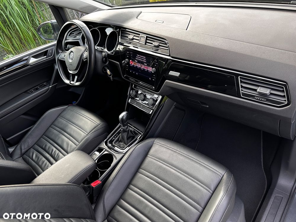 Volkswagen Touran 2.0 TDI BMT Highline DSG - 23