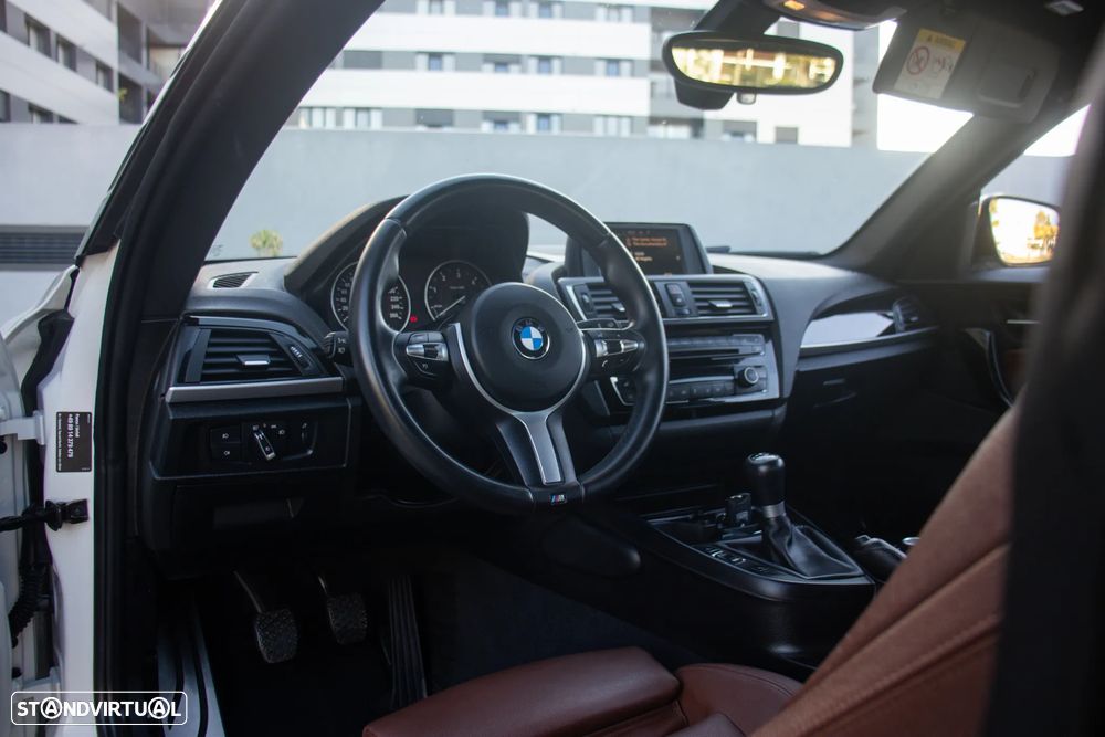 BMW 220 d Coupe Pack M - 12