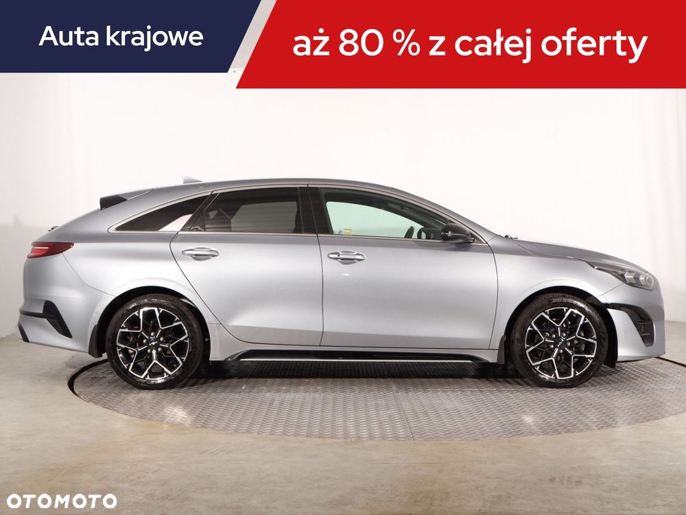 Kia ProCeed - 8
