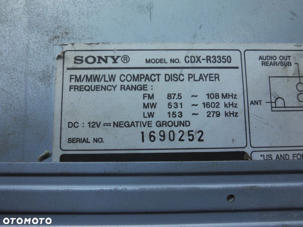 RADIO CD CDX R3350 SONY - 2