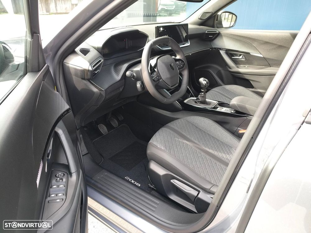 Peugeot 2008 1.2 PureTech Allure - 6