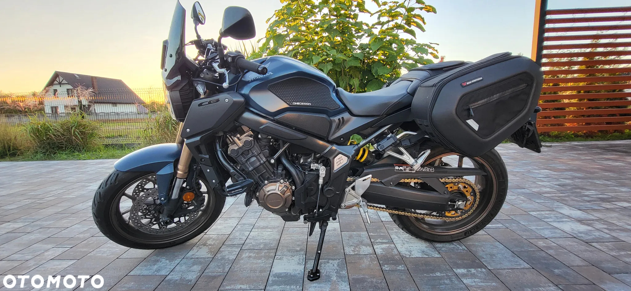 Honda CB - 3