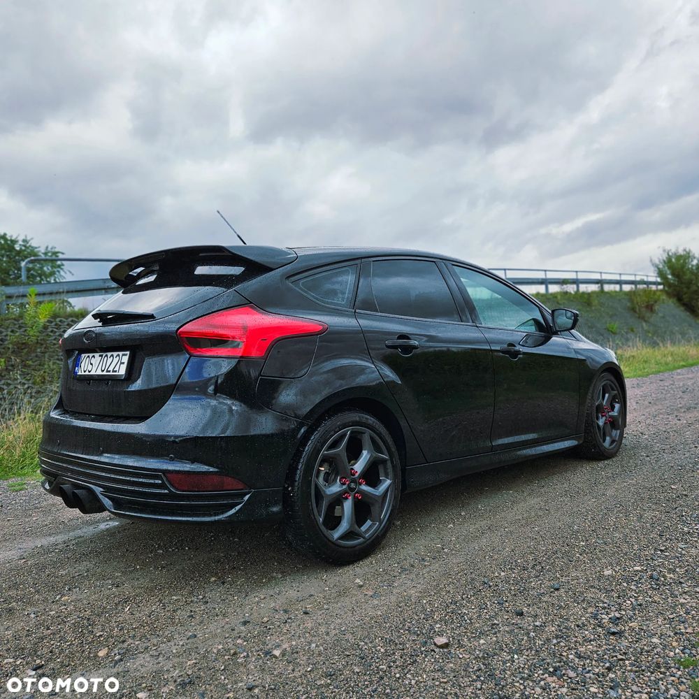 Ford Focus 2.0 EcoBoost ST - 5