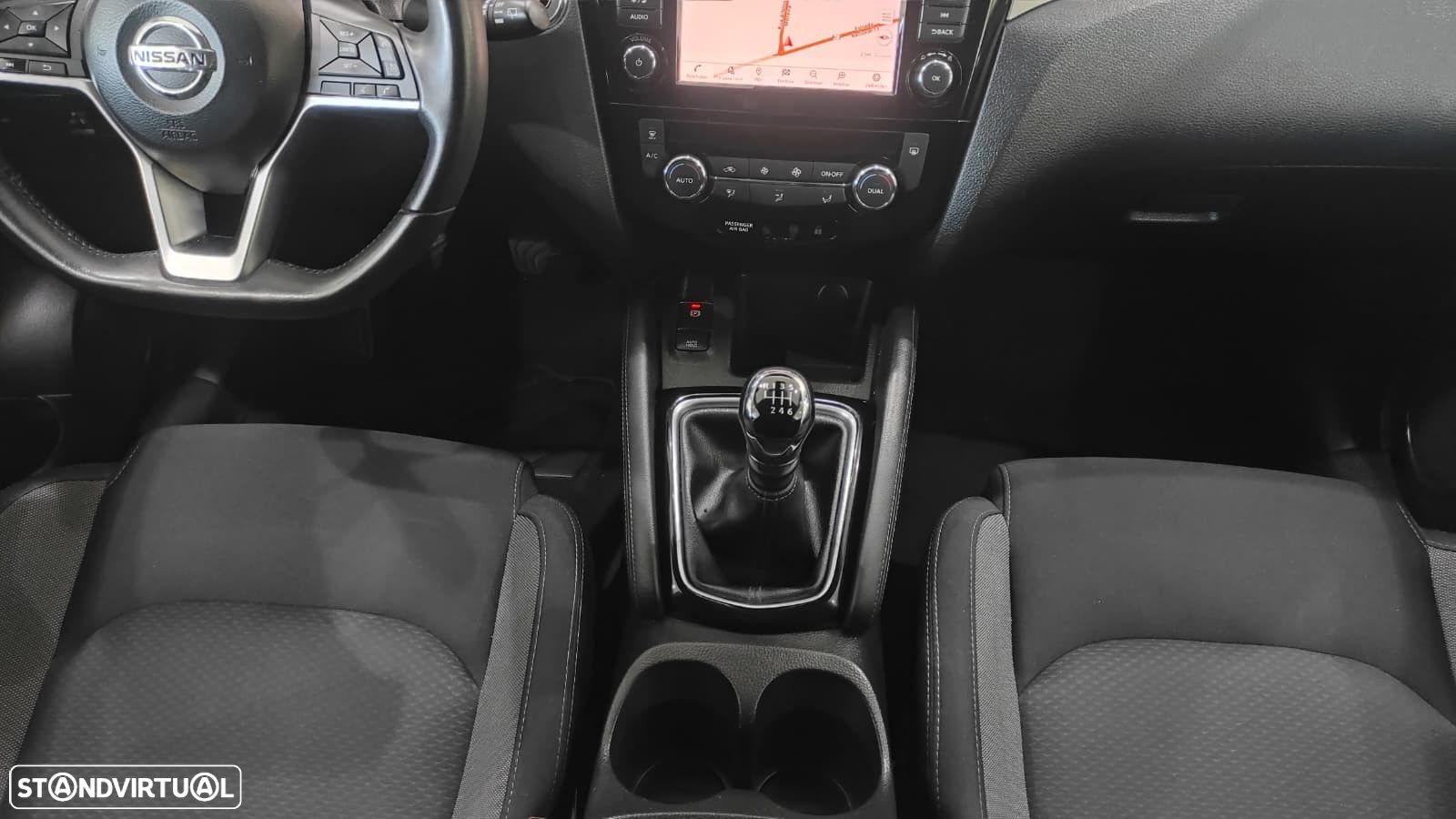 Nissan Qashqai 1.3 DIG-T N-Connecta - 38