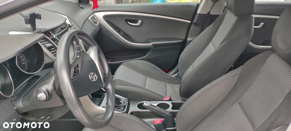 Hyundai i30 1.6 GDI Classic - 9