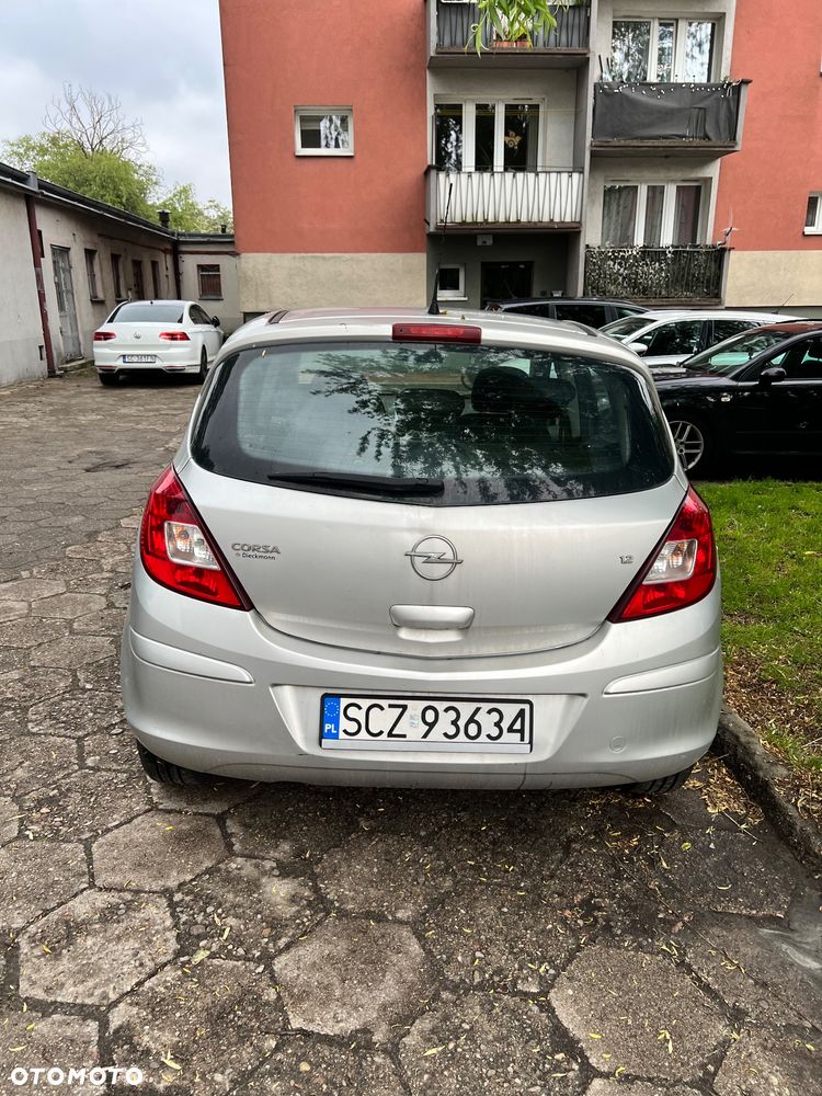 Opel Corsa 1.2 16V Cosmo - 8